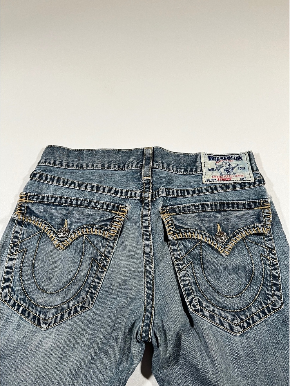 True Religion Straight Jeans Light Wash Flap Pocket Big Stitch Denim jeans